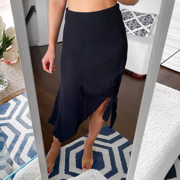 π€ ZARA BOHO BLACK ASYMMETRICAL SIDE TIE HIGH WAIST MIDI SKIRT! - Picture 5 of 13
